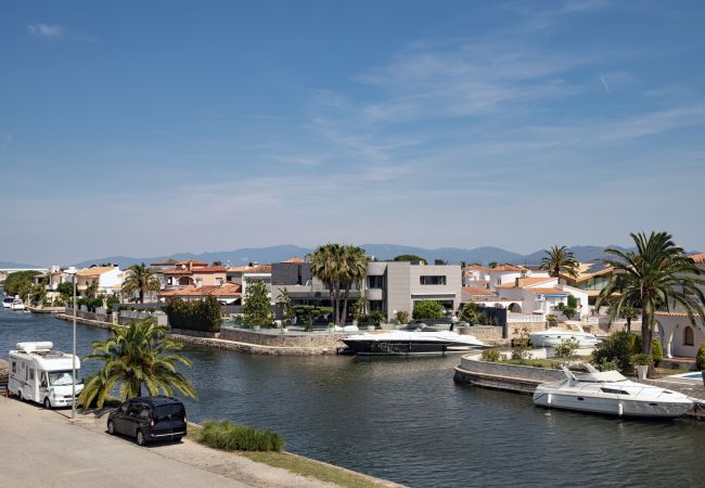 Casa adossada en Empuriabrava - LV40 PORT EMPORDA