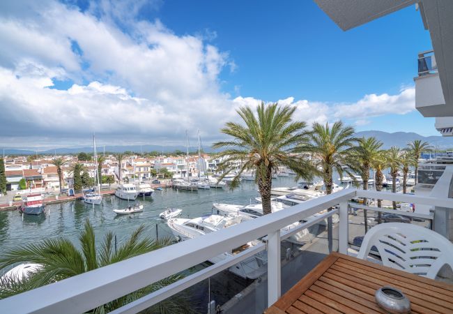 Apartament en Empuriabrava - ILA04